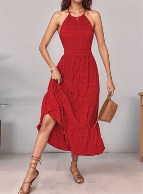 挂脖露背长款连衣裙Solidcolor neck hanging backless longdress