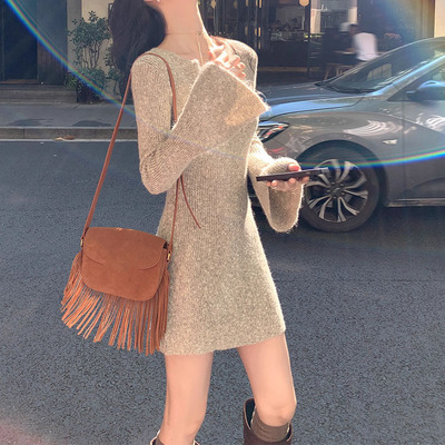 V-neck slim fit waist wrap hip jumpsuitV领修身收腰包臀连体裤