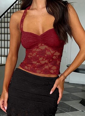 纯色方领蕾丝吊带背心Solid color square collar lace suspender