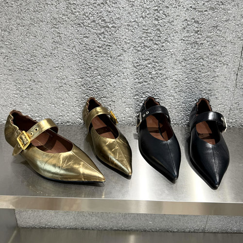 乐魔真皮尖头内增高玛丽珍女鞋