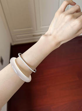 天然高冰白月光玉髓手镯女款