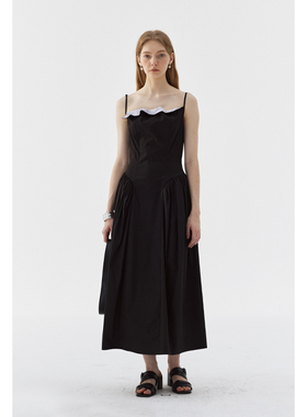 BLANK LABEL加密棉锦弹力斜纹黑色吊带裙女夏季花苞收腰连衣裙子