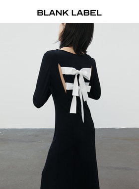 BLANK LABEL极简高级修身后背蝴蝶结绑带镂空黑色针织连衣裙秋季