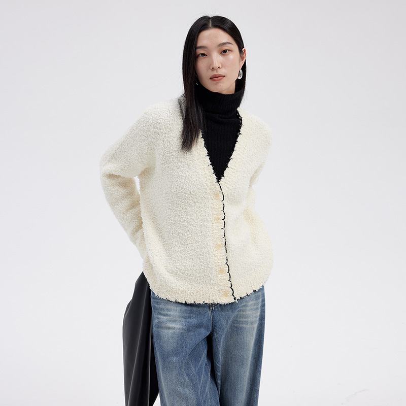 甄选100%羊毛纱线与蝴蝶纱混织