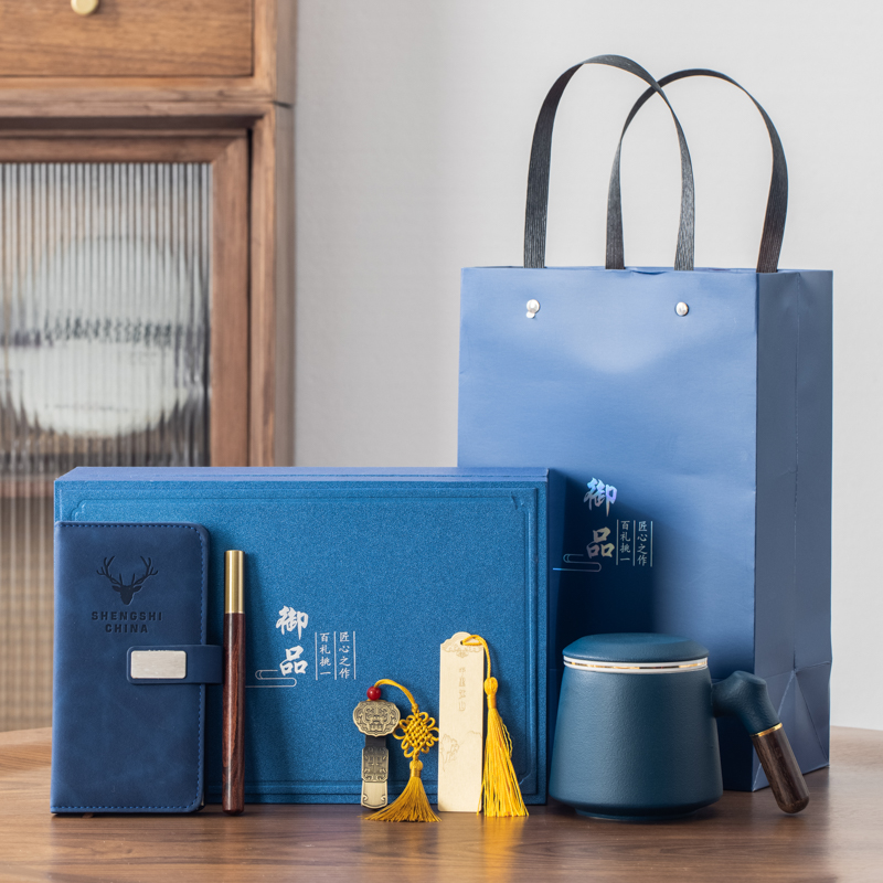 党员团建八一建军节礼物