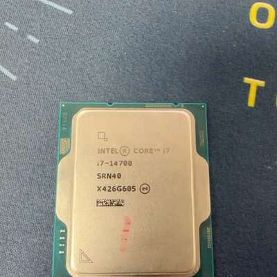 议价I7-14700CPU 正式版无暗病 成色如图  邮送硅脂咨询