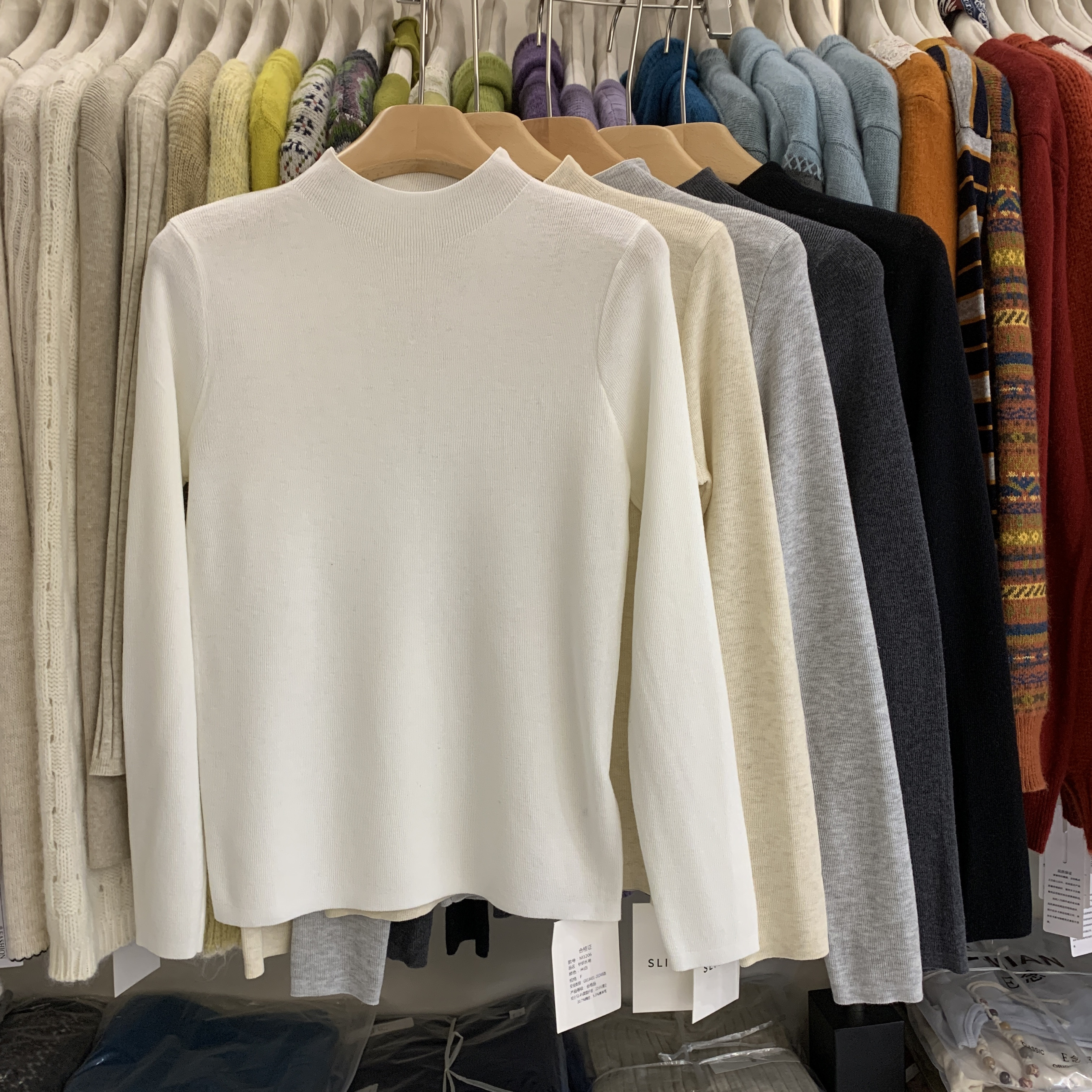 SLIVER3206羊毛亲肤柔糯半高领弹力打底针织衫女修身简约内搭ins