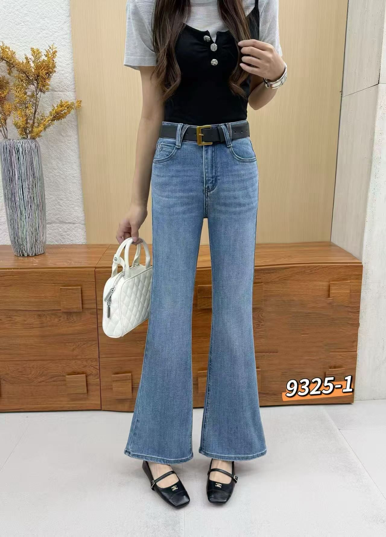 N+JEANS9325欧货春季高腰显瘦弹力修身浅蓝色微喇叭九分牛仔裤女
