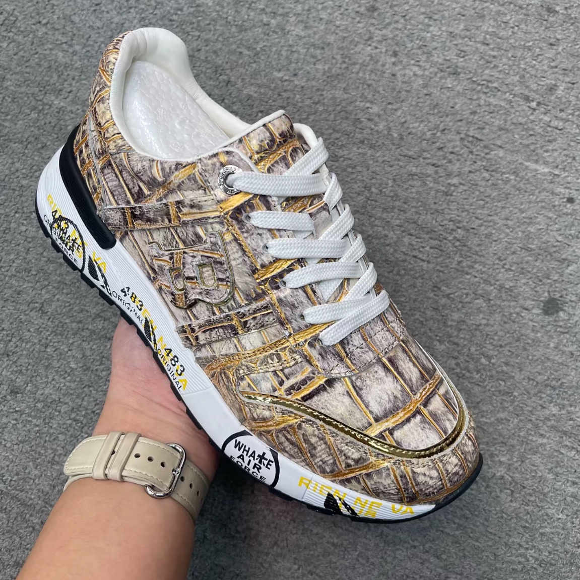 【尾单】手工擦色鳄鱼皮阿甘鞋稀有皮男鞋轻奢真皮涂鸦休闲运动鞋