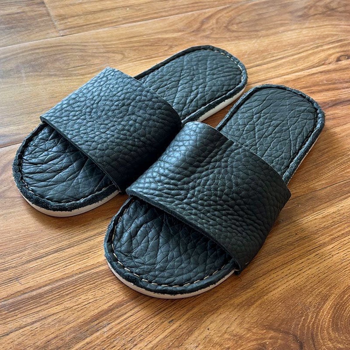 手工缝制厚软野牛皮拖鞋宽面一字拖平底柔软舒适真皮拖鞋男女同款