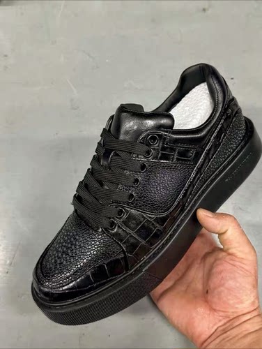 尾单珍珠鱼皮男鞋真皮AJ稀有皮黑武士板鞋CL底轻盈透气系带休闲鞋