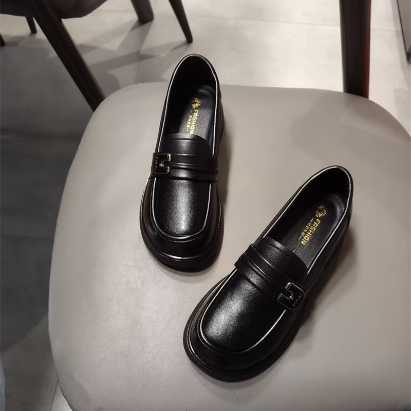 软底皮面防滑休闲风厨师妈妈鞋