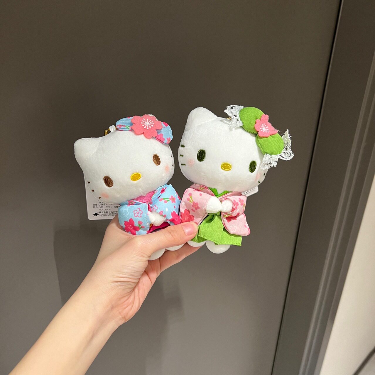 日本日式蓝色樱花和服Hel
