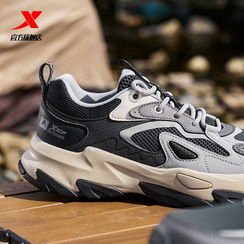 特步男鞋岚3.0休闲鞋2026新款秋季轻便运动鞋男款户外软底老爹鞋