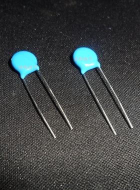 直插压敏电阻 220KD07 500PCS/包 单价：包