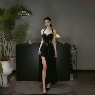 instahot 抹胸开叉挂脖海边穿搭2026轻奢宴会生日裙子性感绑带裙