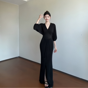 instahot 性感宽松显瘦包臀长裙子 复古黑色v领连衣裙女2025新款