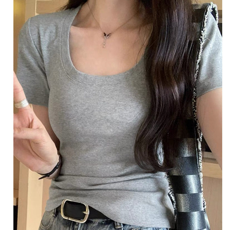 嫩黄色U领正肩漏锁骨T恤女2025夏季修身纯欲气质显白上衣辣妹短袖