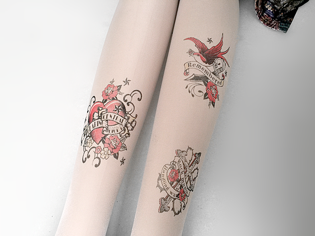 玫瑰图案纹身超薄字母印花丝袜