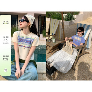 CCKOK春夏新品韩女系通勤穿穿搭拼色花朵爱心提花短袖针织衫女