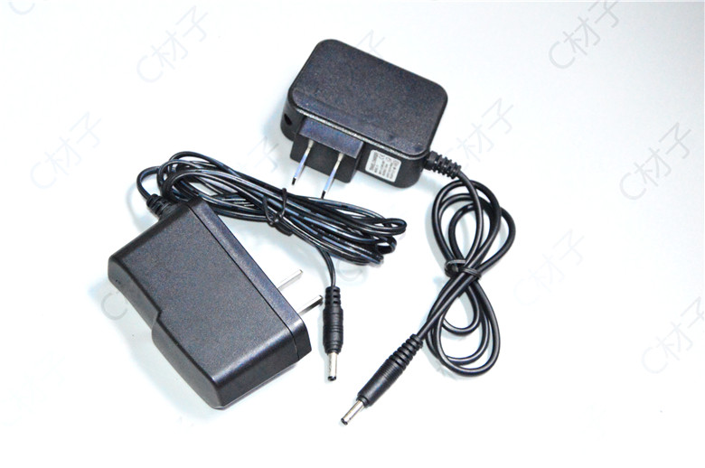 野成 YC-808 YC 668 669 M1 钓鱼灯 V08 头灯  探照灯 充电器