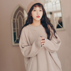 纯色花瓣领慵懒风毛衣