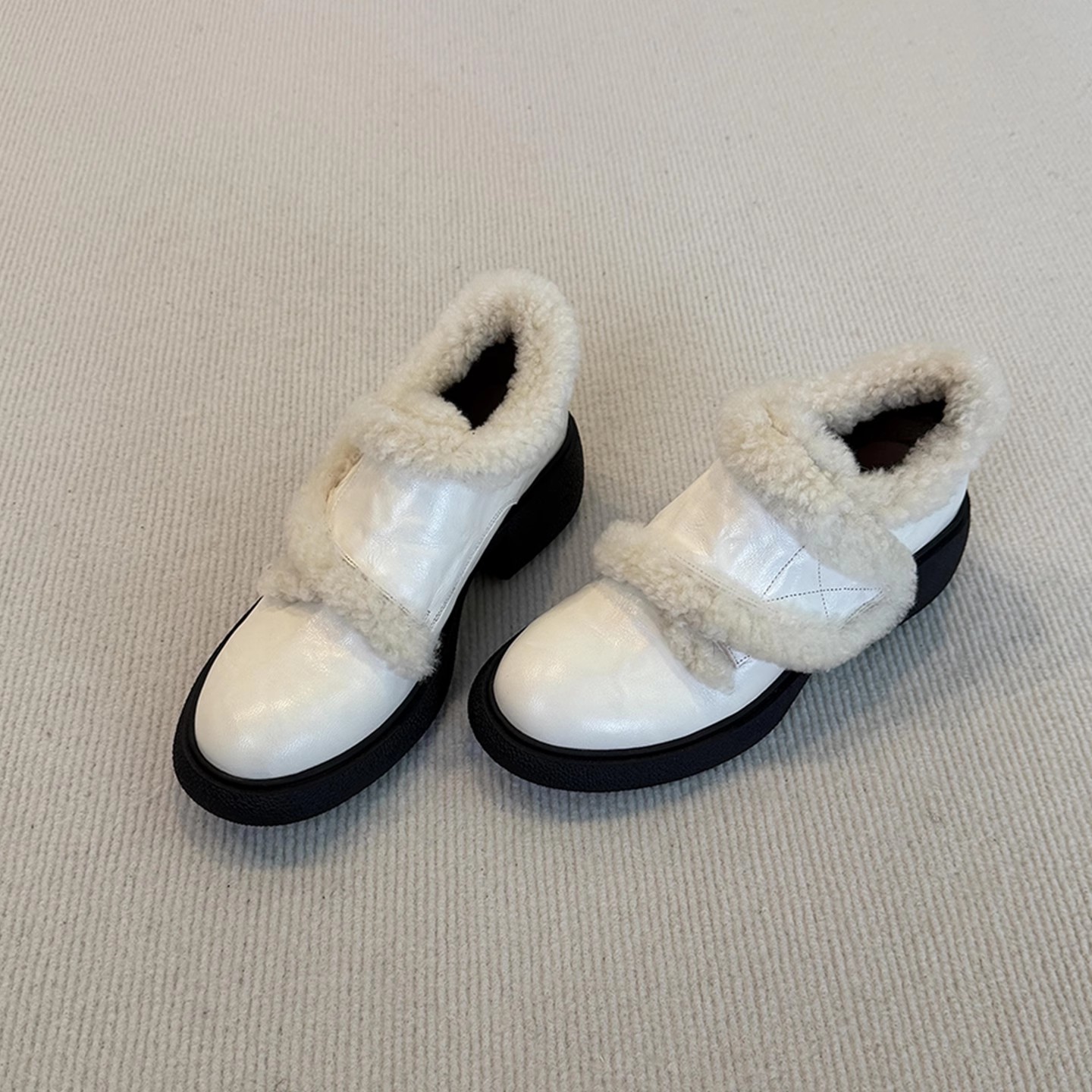 银泰百货一脚蹬厚底棉鞋女小皮鞋