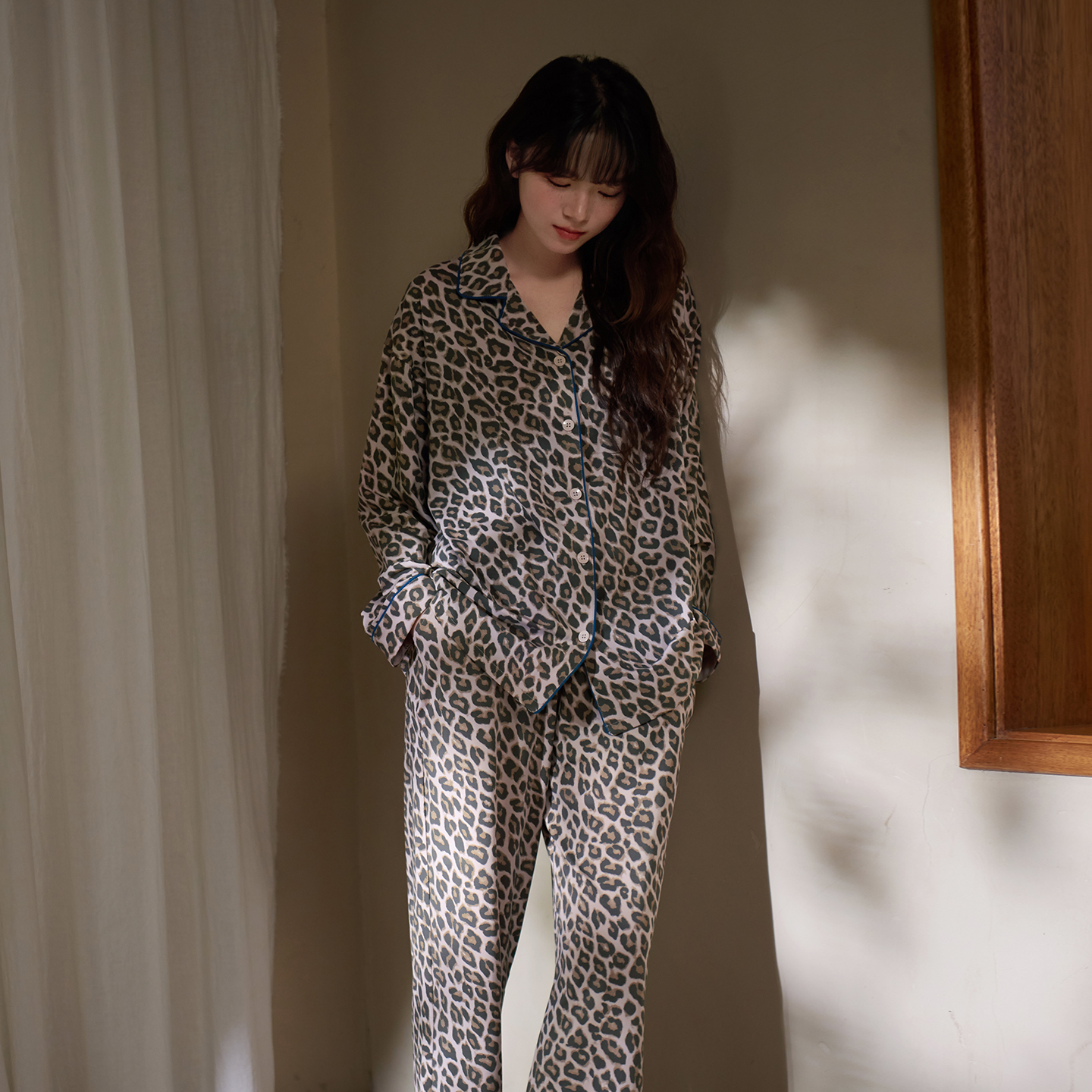 思莉太太慵懒风豹纹可外穿家居服