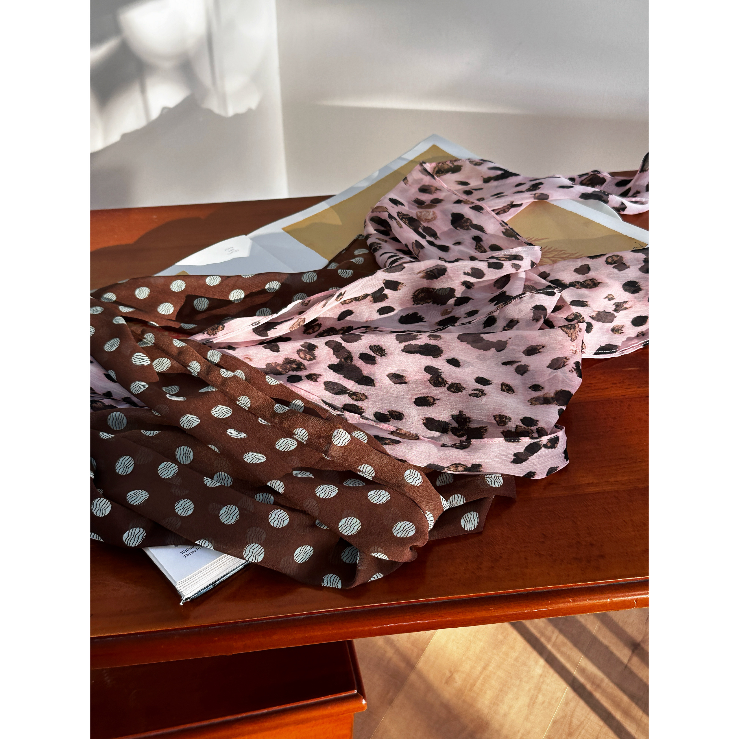 fifth 丝巾女春夏2025时尚ffu波点印花高级百搭配饰法式加长围巾