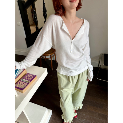 毛边设计松弛感蝙蝠袖收腰上衣