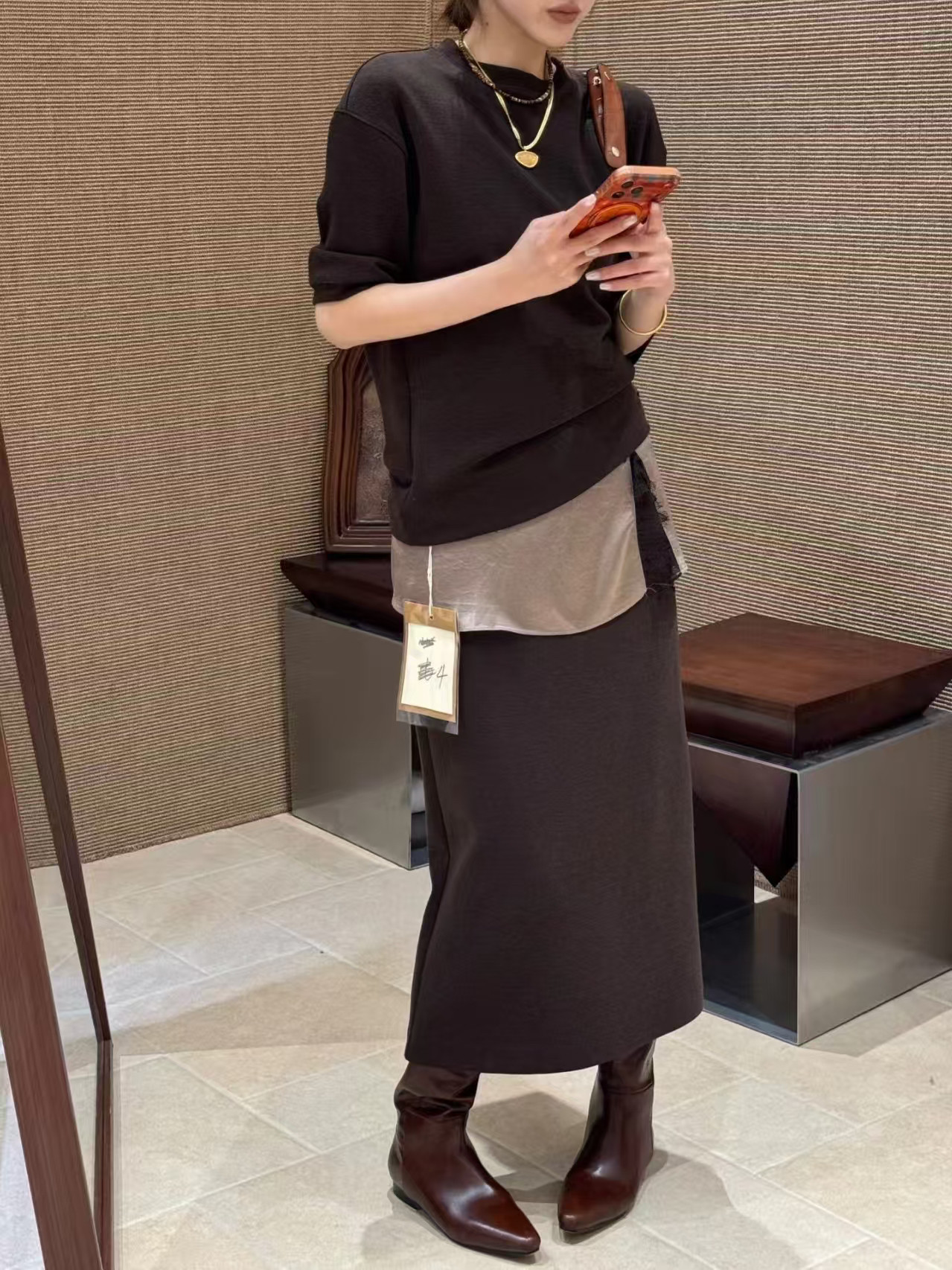 欧洲站26秋季新款V+.COM纽结设计上衣醋酸开叉吊带半身裙三件套女