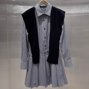 商场同款2026新品针织披肩两件套衬衫连衣裙女长袖格纹时髦穿搭