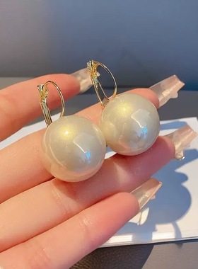 秋冬爆款夸张大珍珠耳扣耳坠简约气质毛衣大衣配饰耳环女高档气质