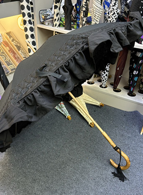 高颜值日系黑色棉布刺绣镂空木制洋伞桃木手柄手动长柄伞防紫外线