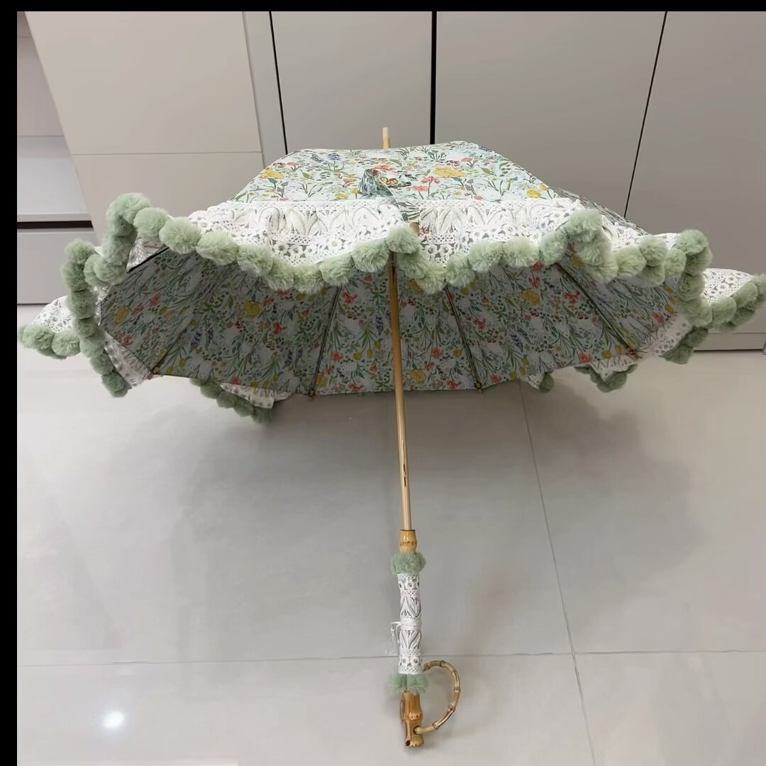 日系高颜值双层绿色莫奈花园木制长柄伞绒球遮阳伞紫外线圆环竹柄