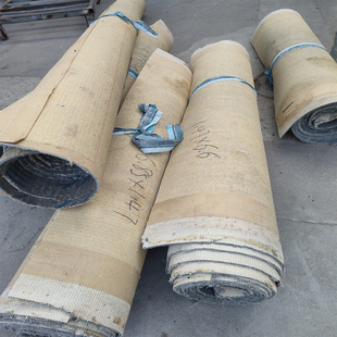 酒店旧地毯二手宾馆地垫户外铺垫边角料毛毯猪仔保温斗鸡毯子耐磨