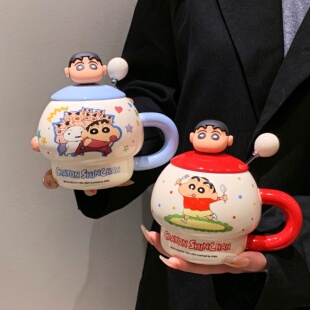 蜡笔小新可爱情侣陶瓷马克杯女高颜值带盖勺办公室家用桌面水杯子