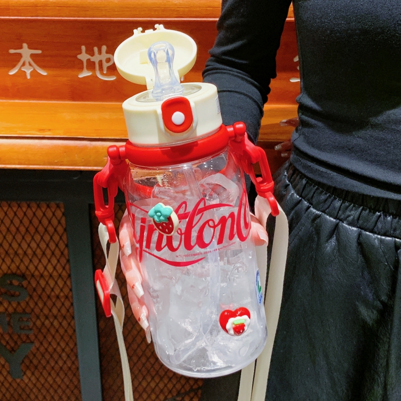 运动水杯女生大容量2025新款带吸管高颜值塑料杯子减肥夏日水壶