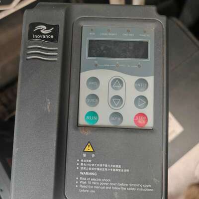 汇川变频器MD320NT2.2GB-SFM，380V三相。