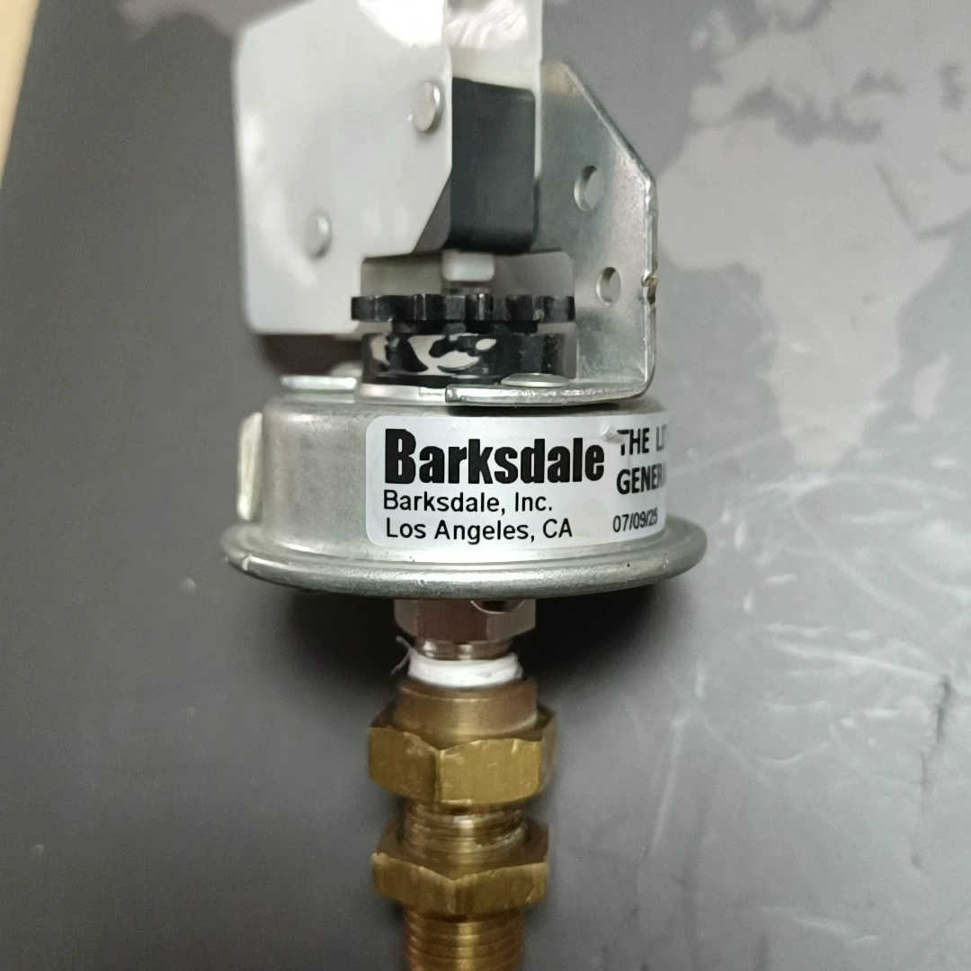 Barksdale  巴士德压力开关MSPS-FF100SS