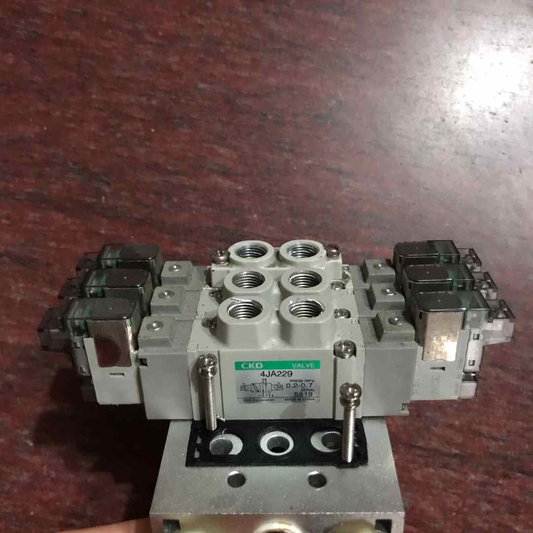 CKD电磁阀 4JA229 4JA219 4JA110