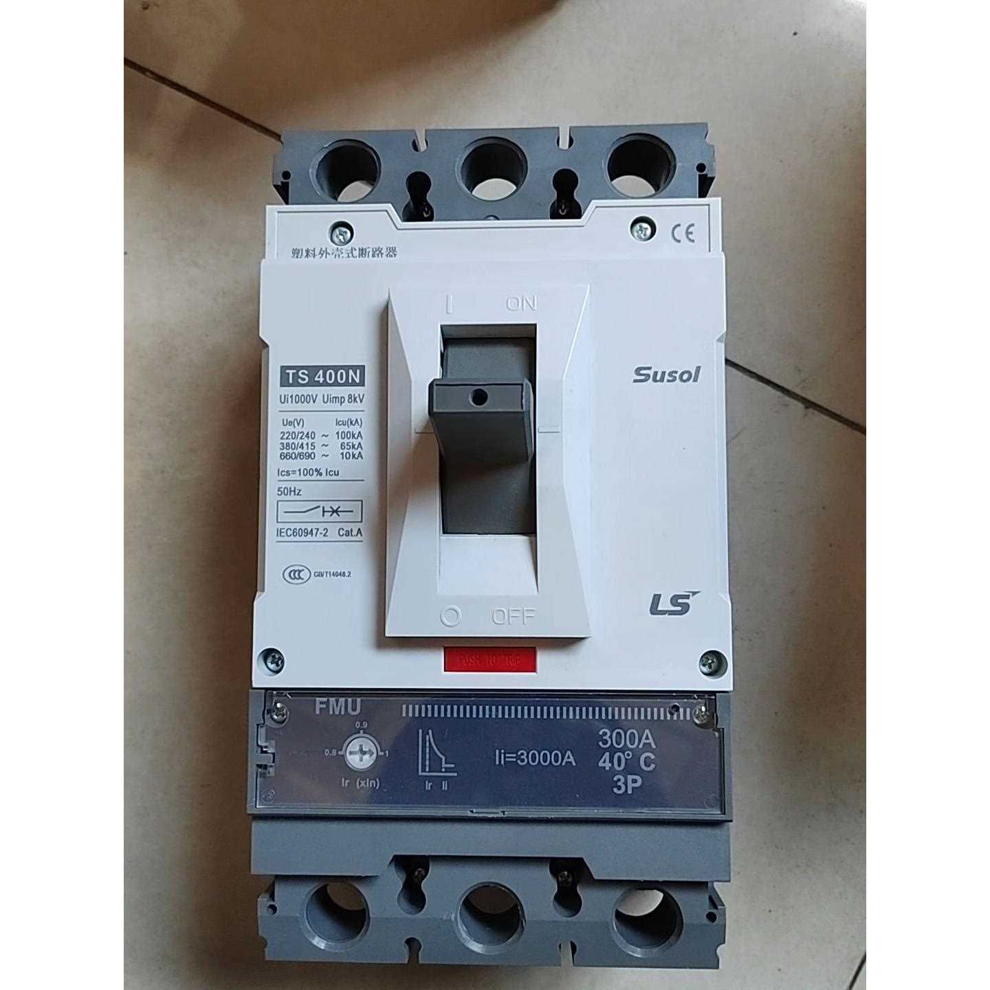 LS乐星产电塑壳断路器，TS400N FMU，300A，3P