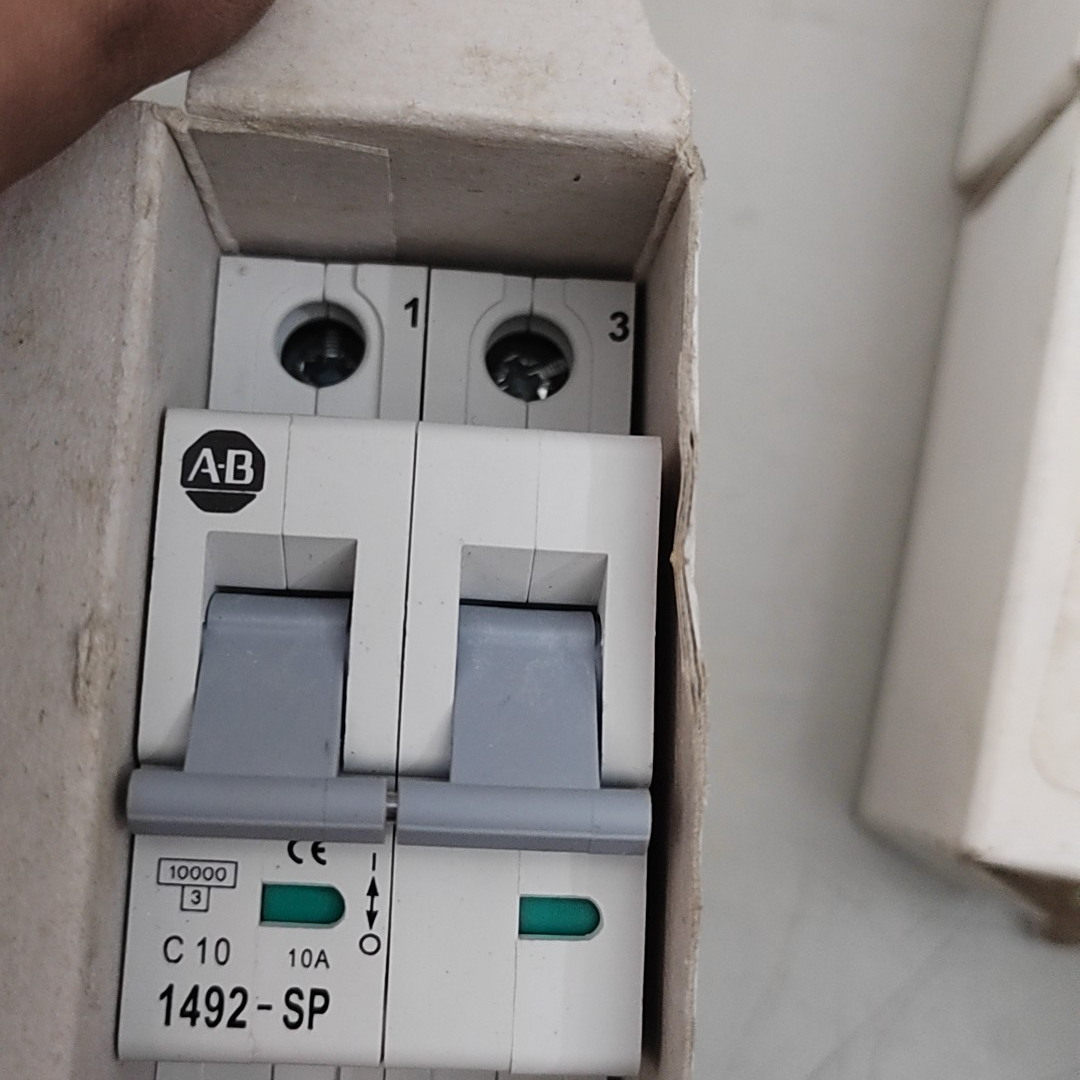 全新AB罗克韦尔开关2P10A6个3A4A各一个6A两个1P