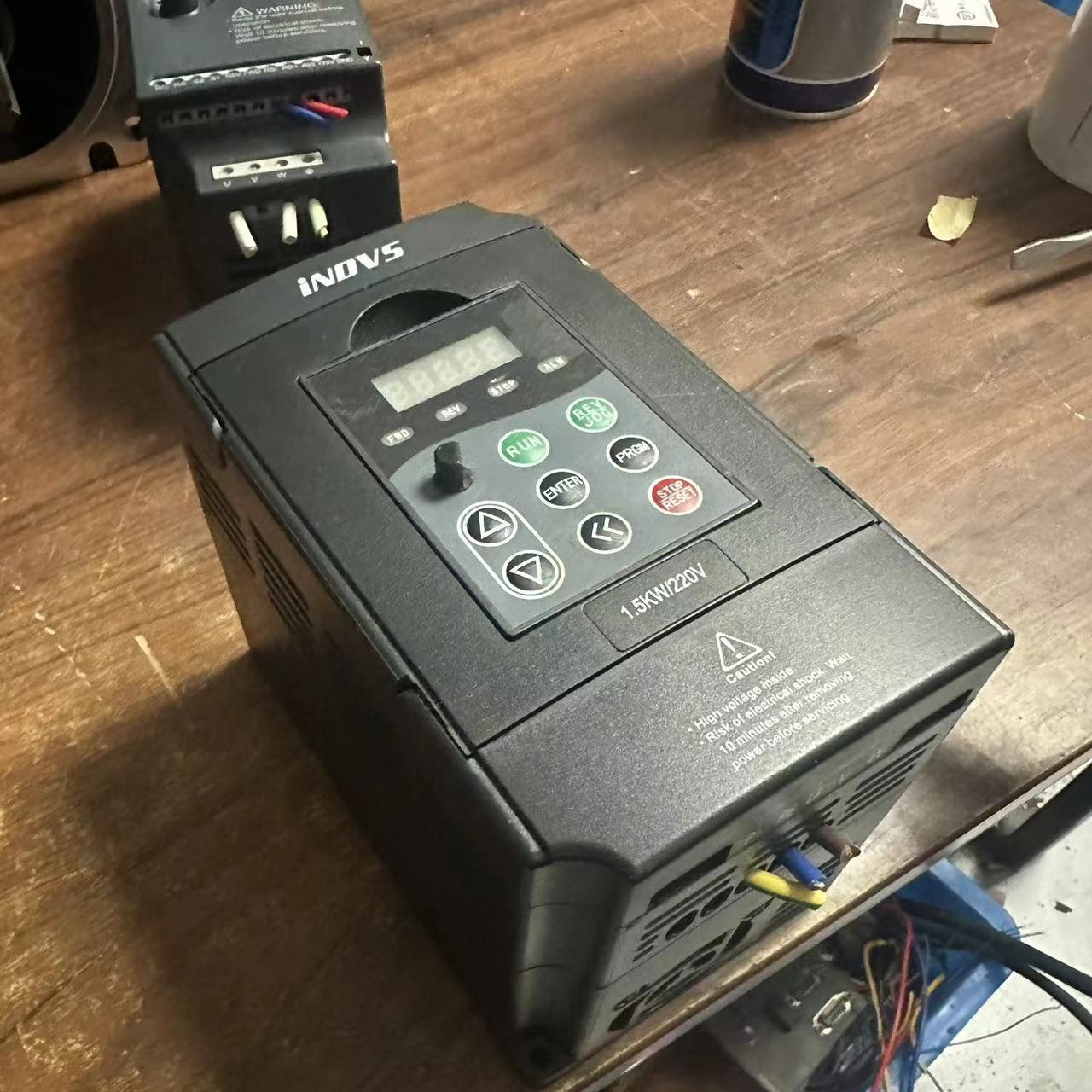 英捷思1.5千瓦变屏器型号Y500-Y0015M1现货一台成