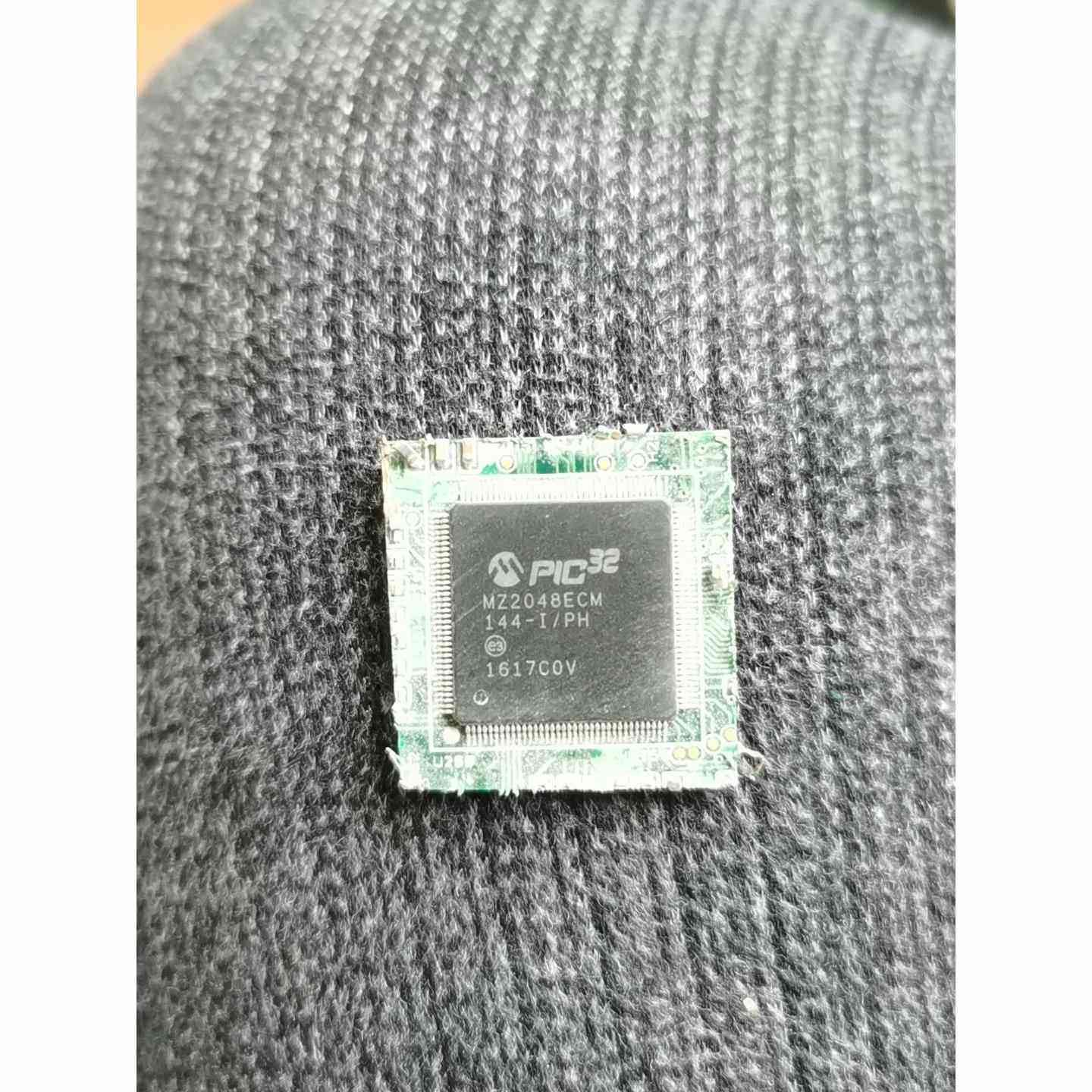 PIC32MZ2048ECM 旧货带板