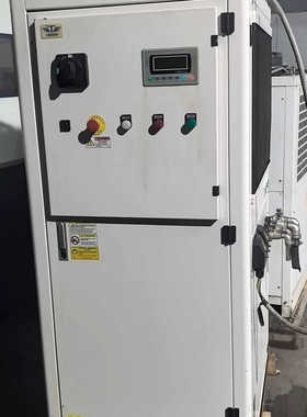 同飞冷水机MCWL-1500TR03Z1-3385一台，成色