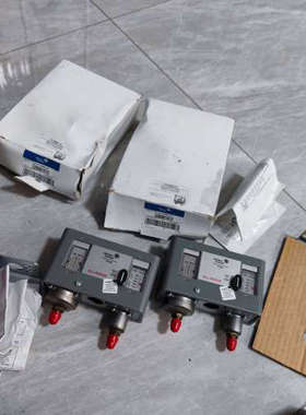 江森P170MA-1C压力开关有2个，P145NCA-82C