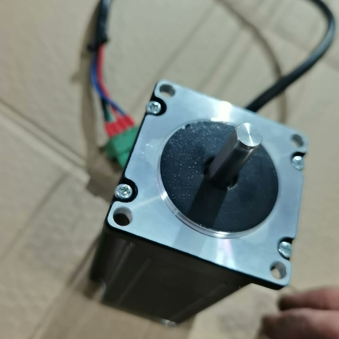 57步进电机，长97，57HD9711-01Y，D轴8mm，