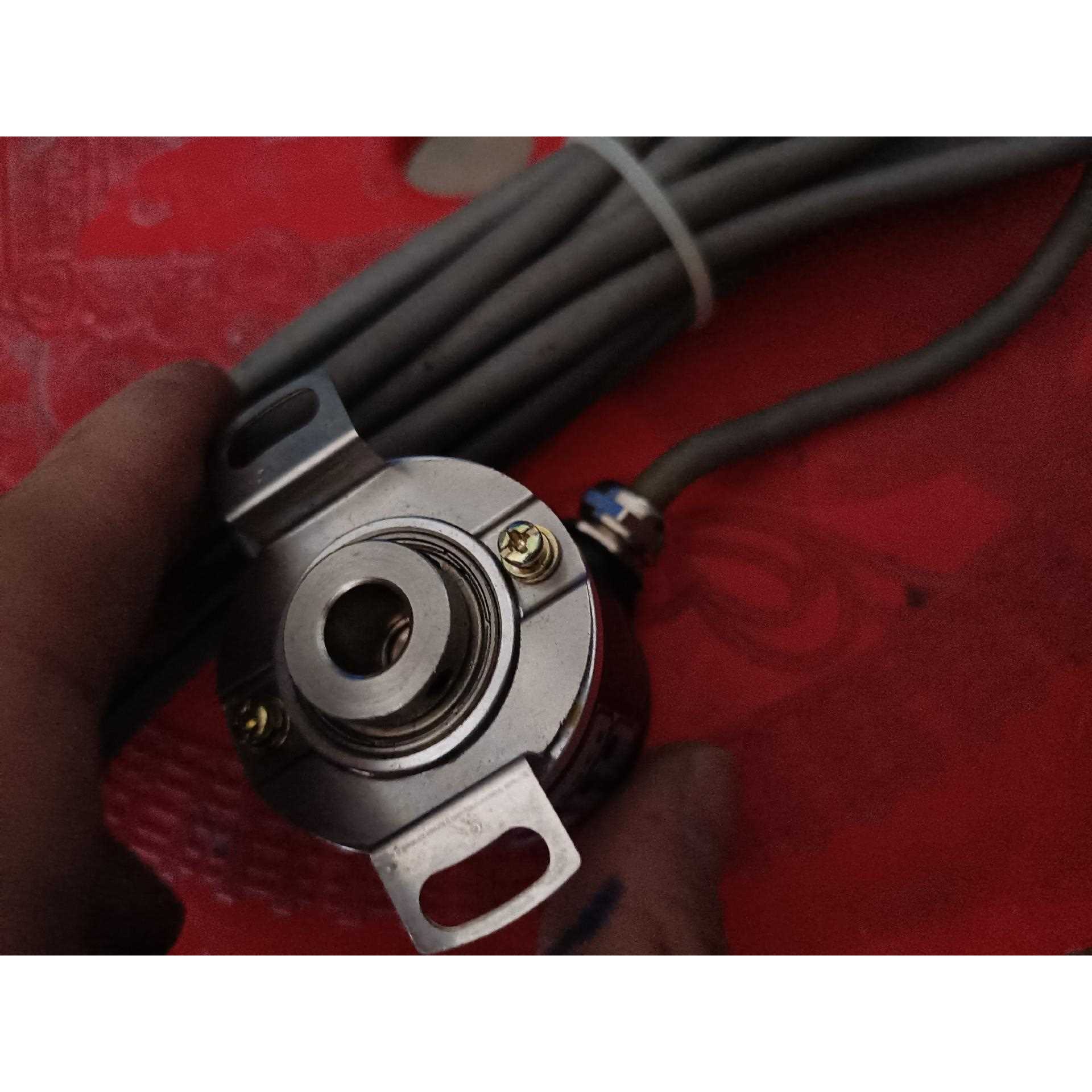 KN38F2000Z8/24L8X6PR5编码器