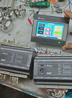 台达PLC DVP32ES200R有两个和触摸屏dop-b0